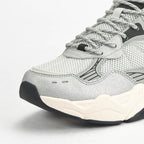 PEAK SHOES