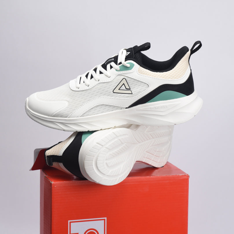 PEAK FOOTWEAR
