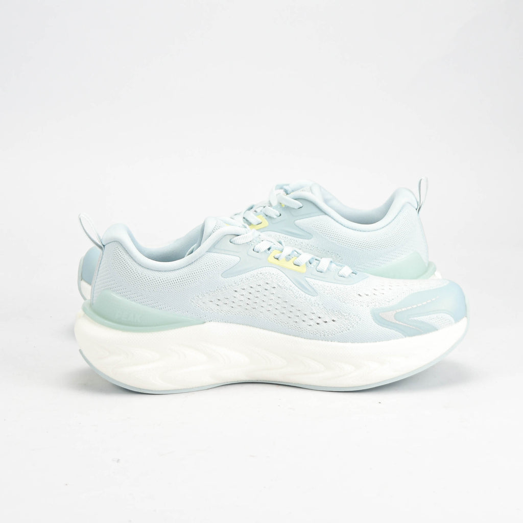 PEAK SHOES