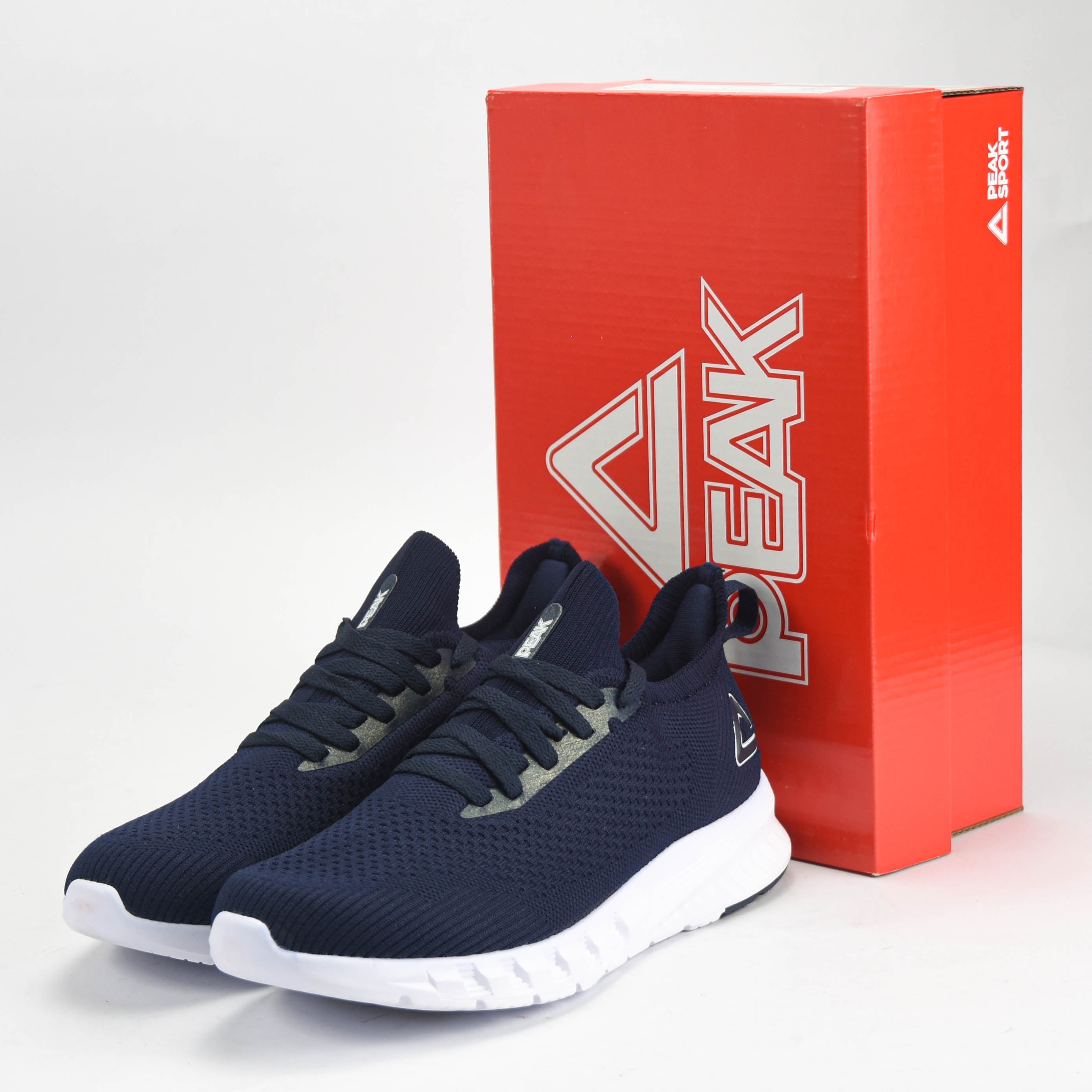 PEAK SHOES