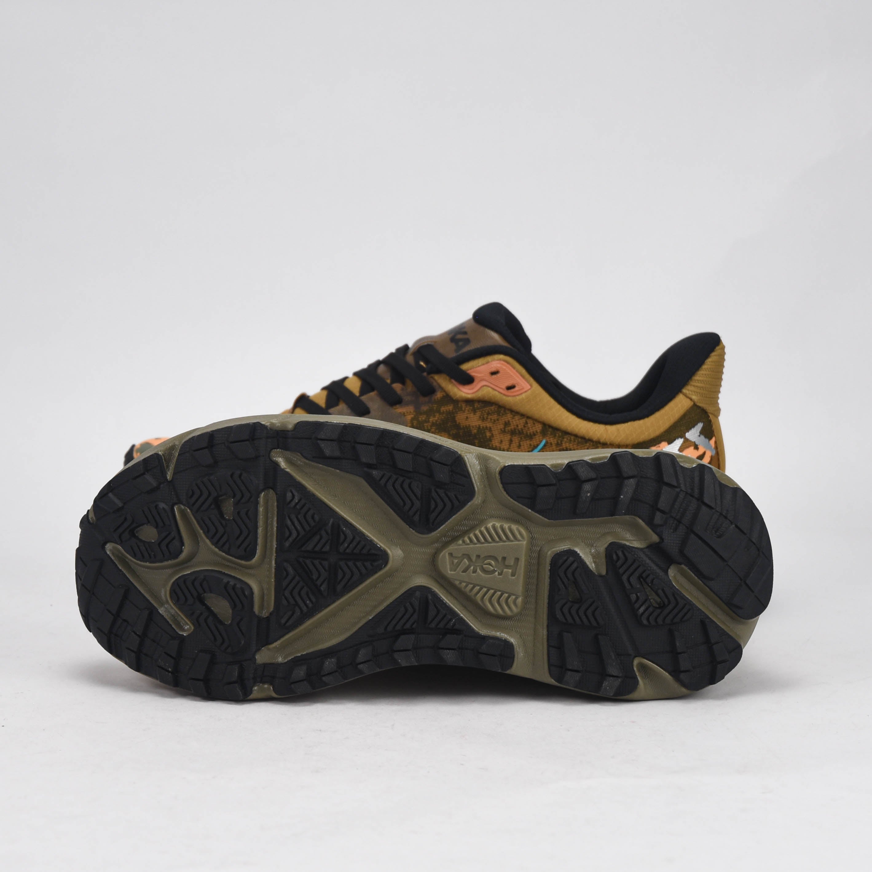 HOKA STINSON 7 BASKET