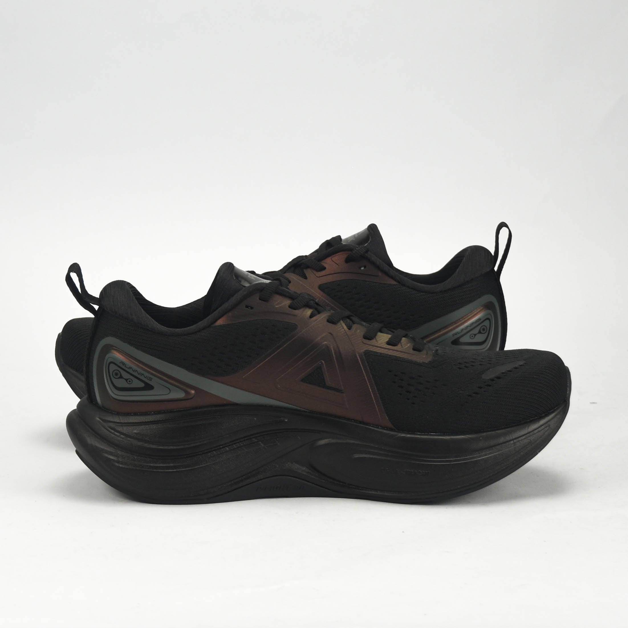 PEAK SPORTS SHOES