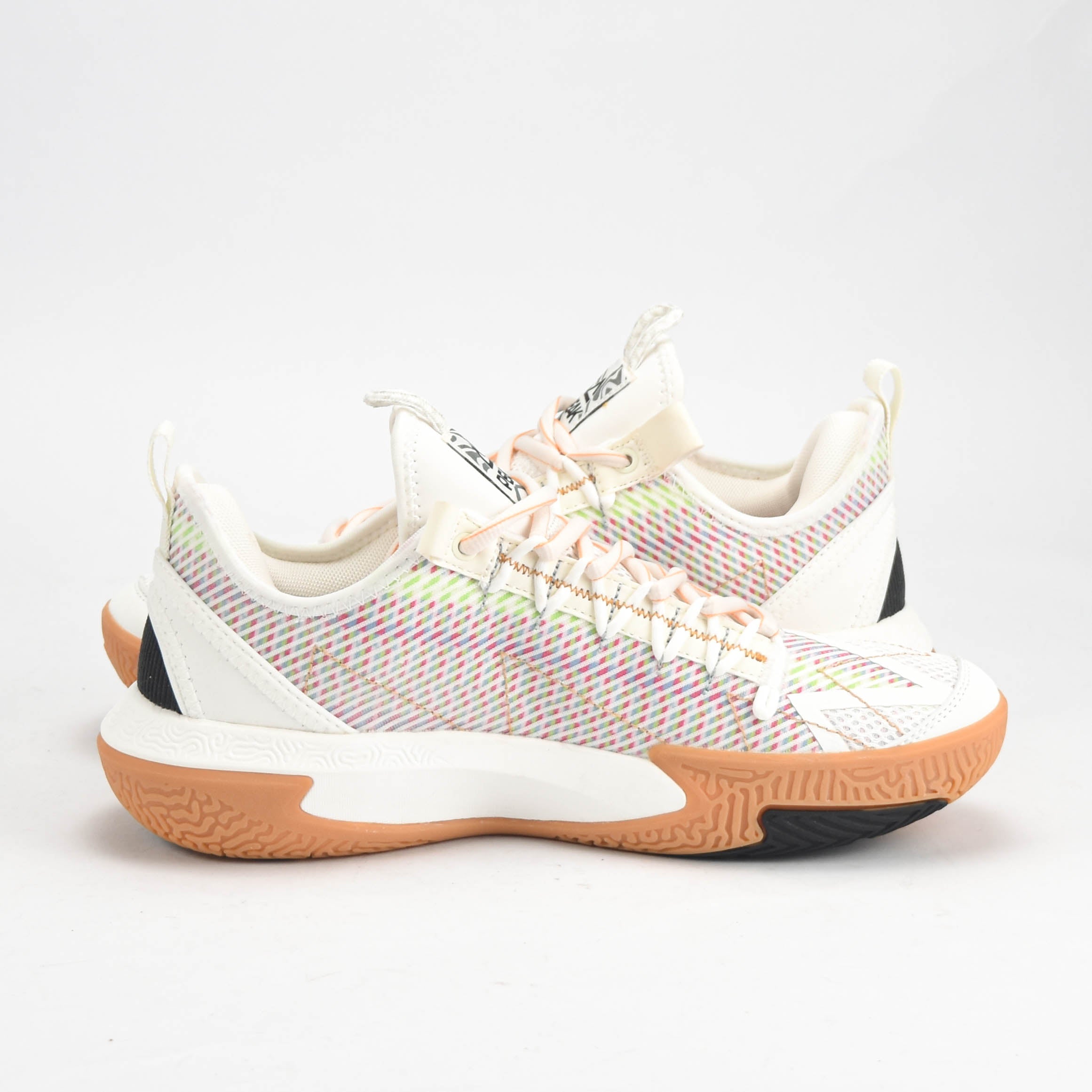 PEAK SHOES