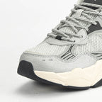 PEAK SHOES