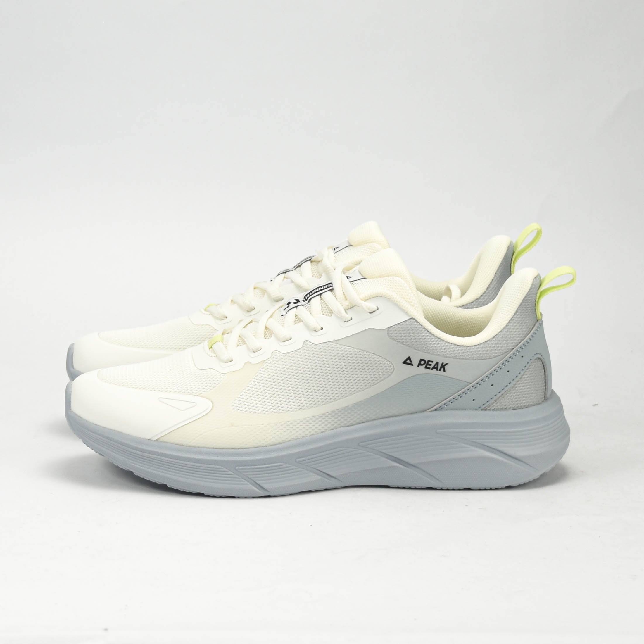 PEAK SPORTS SHOES