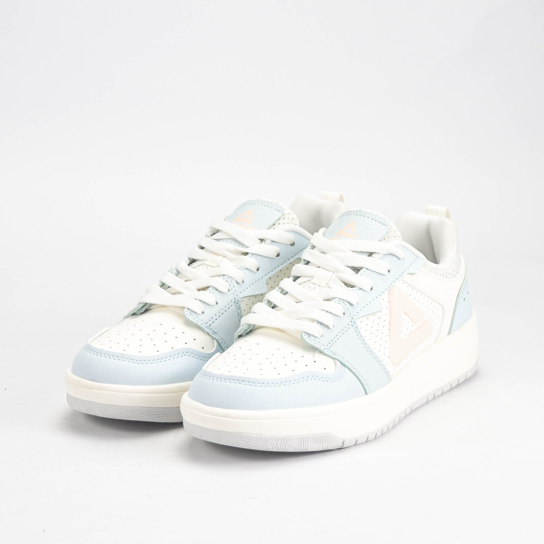 PEAK SHOES