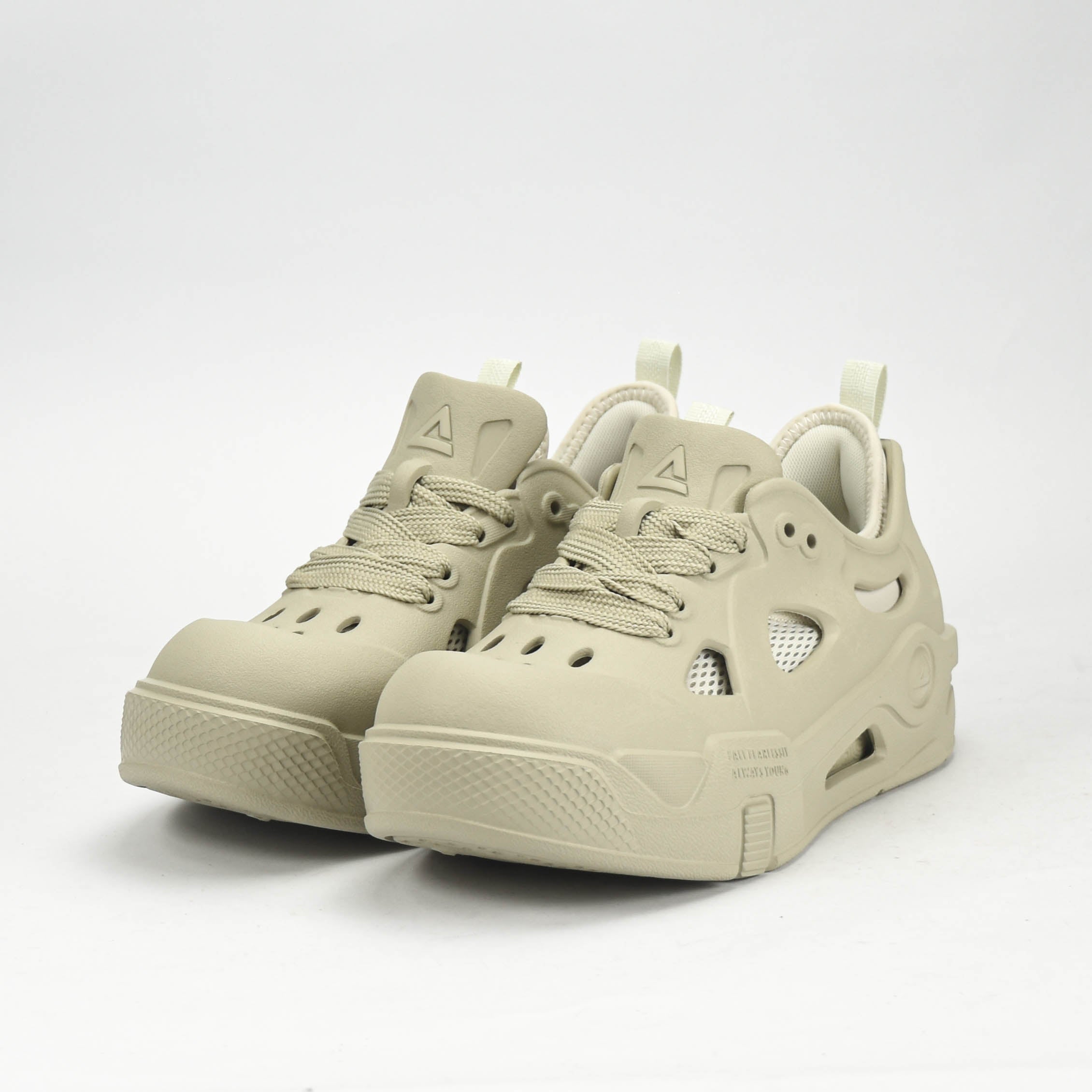 PEAK SPORTS SHOES