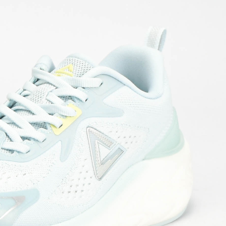 PEAK SHOES
