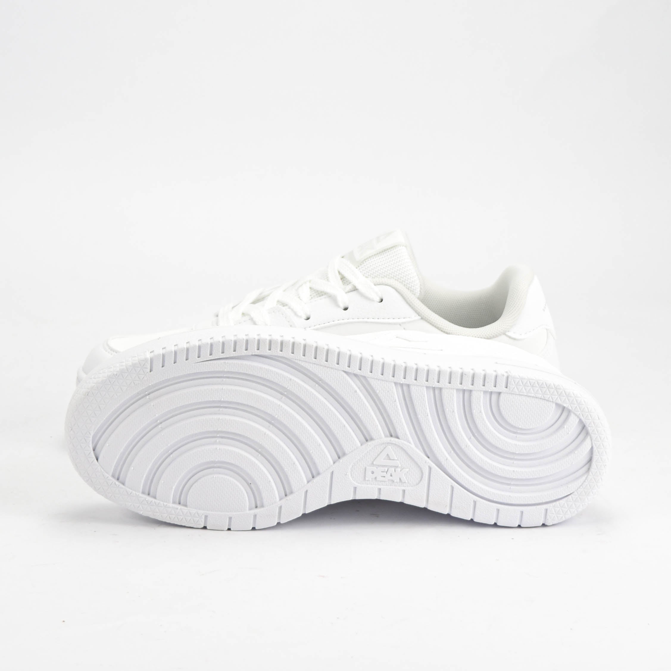 PEAK SHOES