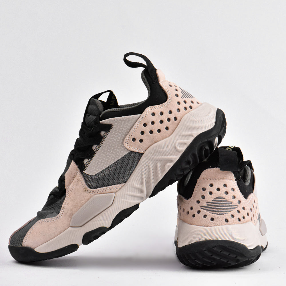 Nike Jordan Delta