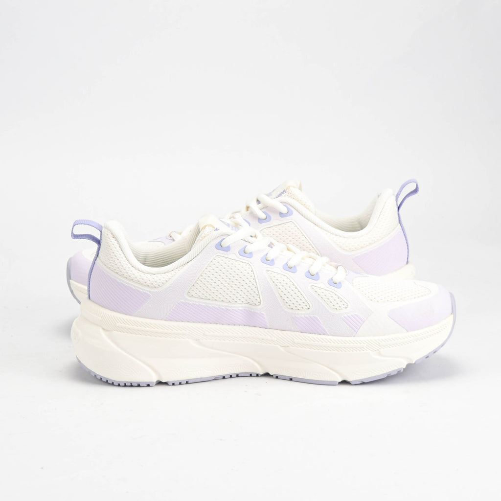 PEAK SHOES