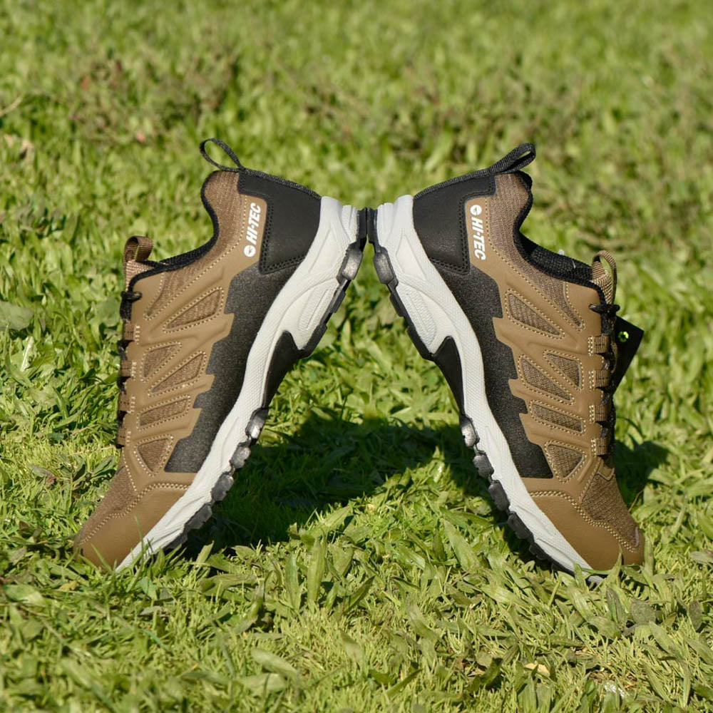 HI-TEC PACIFIC TRAIL